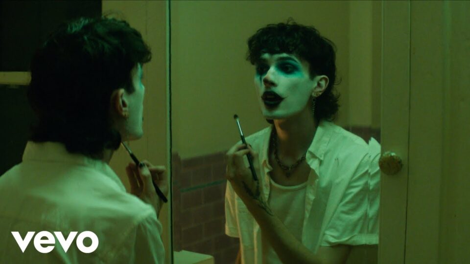 Sarah and the Sundays – Vices