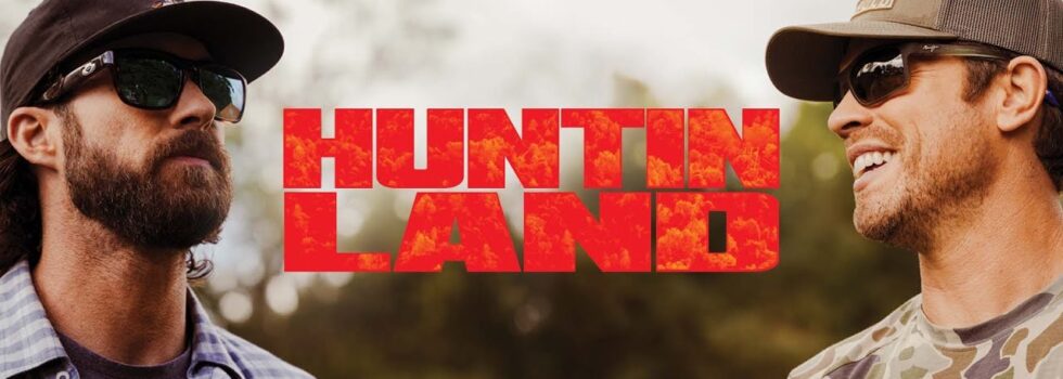 Dustin Lynch – Huntin’ Land ft. Riley Green