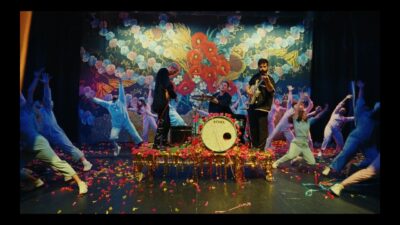 Foals – Wake Me Up