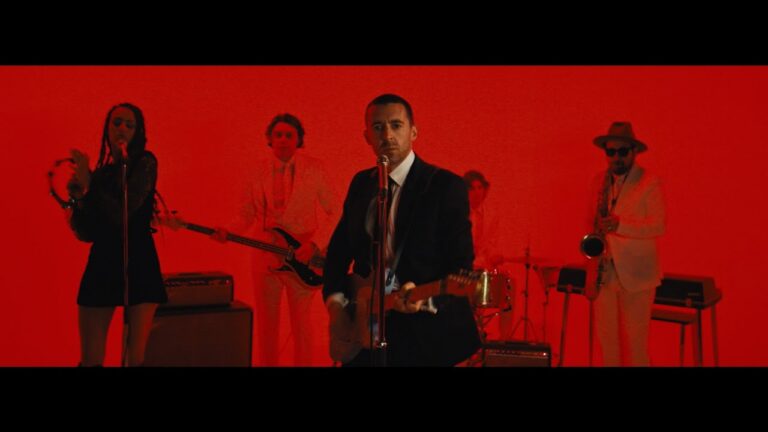Miles Kane – Don’t Let It Get You Down music video