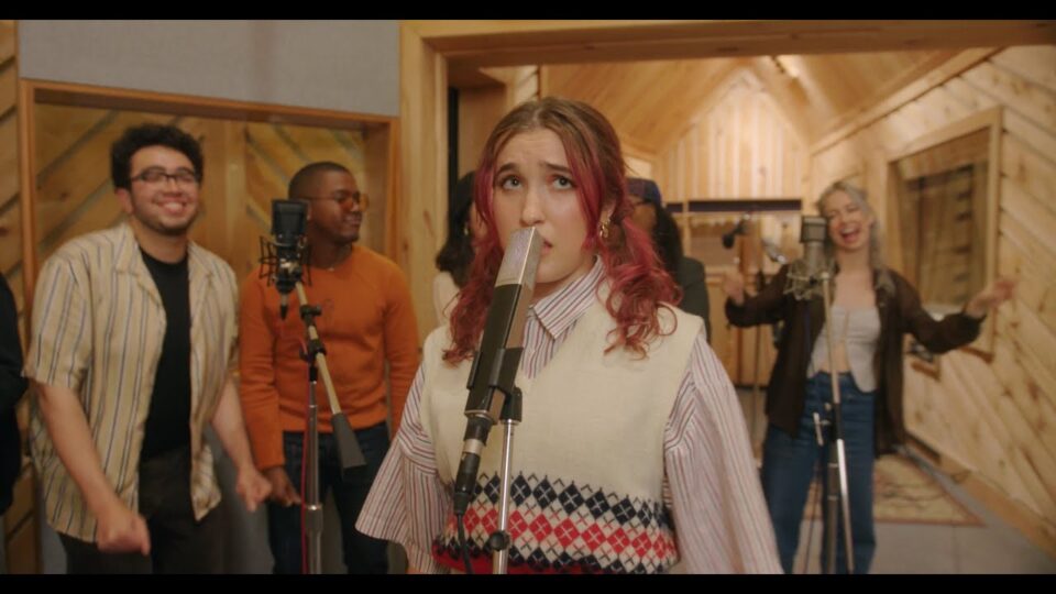 Lawrence – I’m Confident That I’m Insecure (Acoustic)