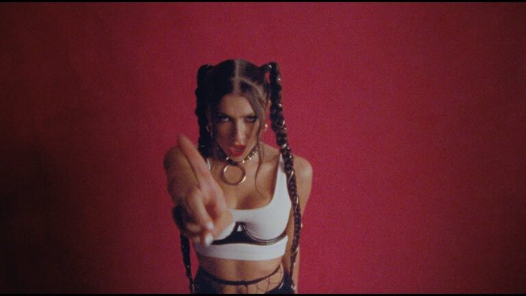 Leah Kate – 10 Things I Hate About You music video