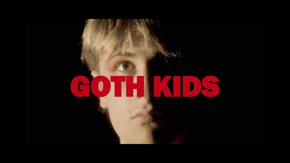 L’objectif – Goth Kids music video