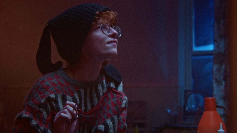 Cavetown – Fall In Love With a Girl ft. beabadoobee