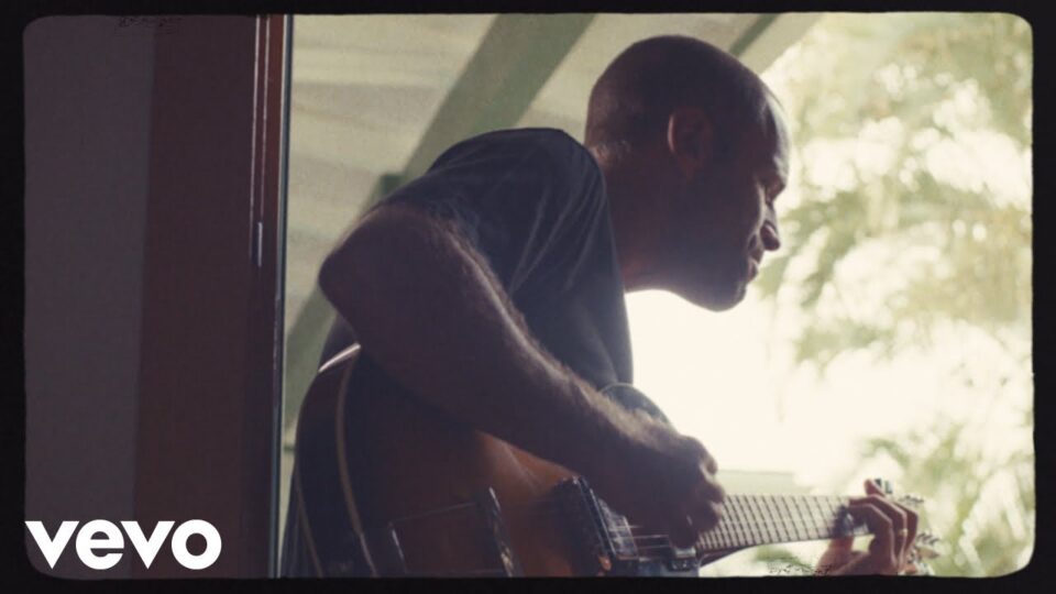 Jack Johnson – One Step Ahead (Live)