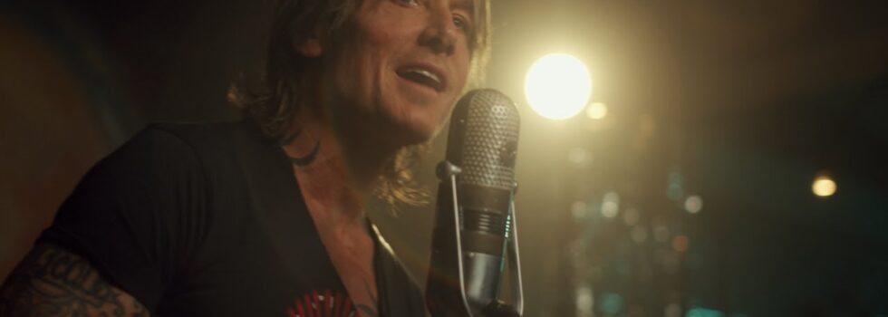 Keith Urban – Brown Eyes Baby