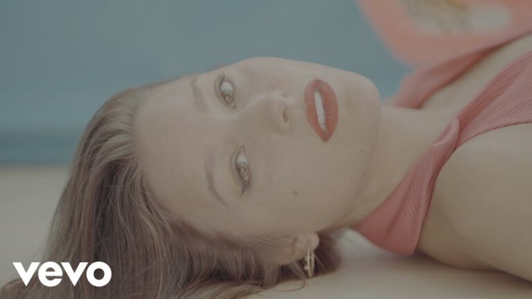 Girl Named Tom – What A View music video