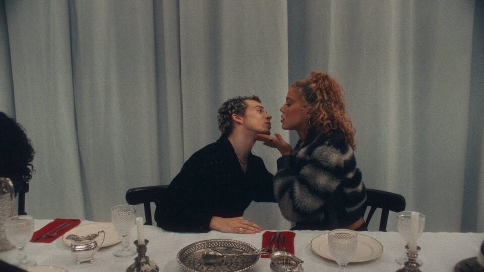 Erick the Architect & Jungle – Candle Flame