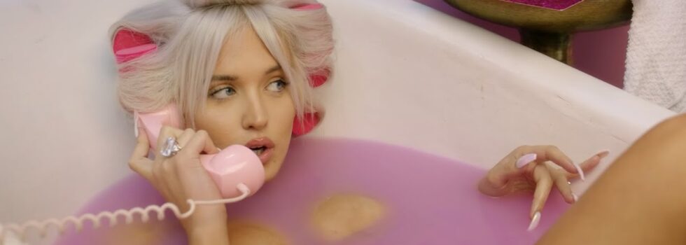 Macy Kate – Cry For Help