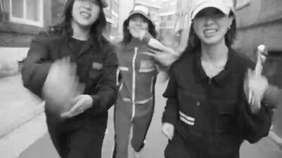 Sailor Honeymoon – Cockroach