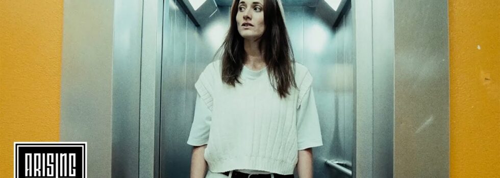 Vianova – Whatever Alright