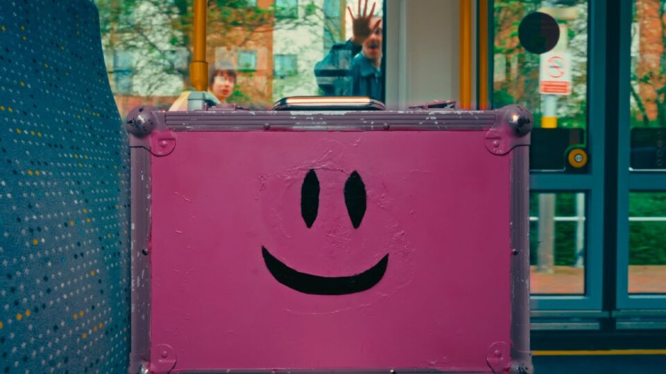 YAANG – Too Much Money