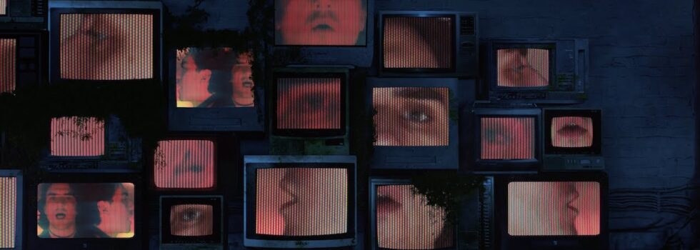 The Flints – Different Drum