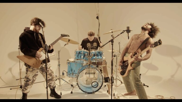 Dead Air – Teeth Grinder music video