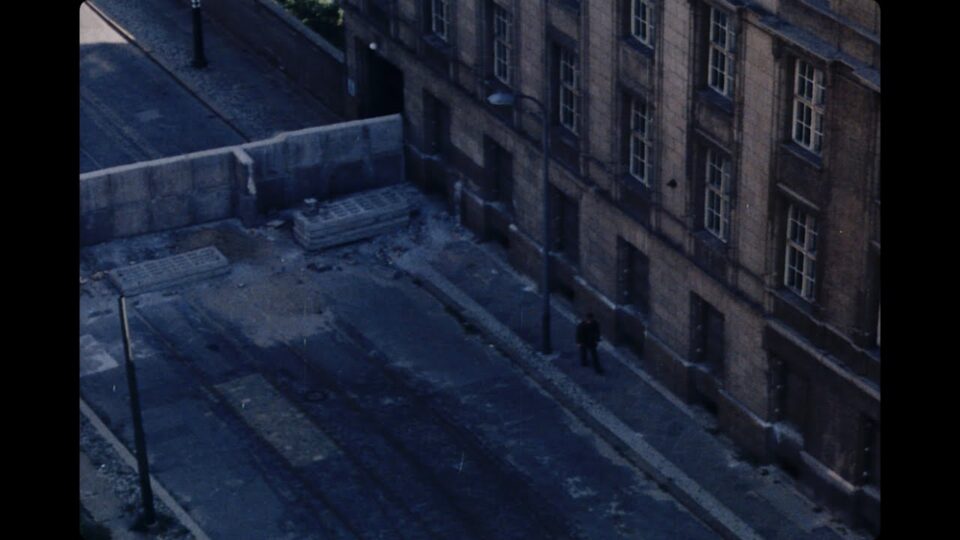 Monstrous – Threads (Venice Beach)