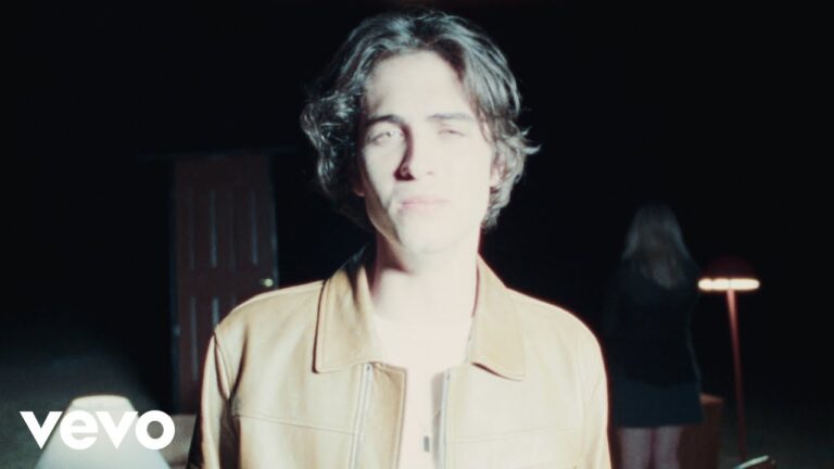 Aidan Bissett – How’s It Gonna End? music video