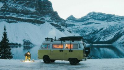 Hollow Coves – On The Way