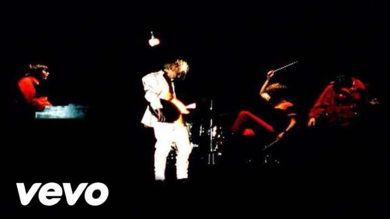 Kula Shaker – Grateful When You’re Dead music video