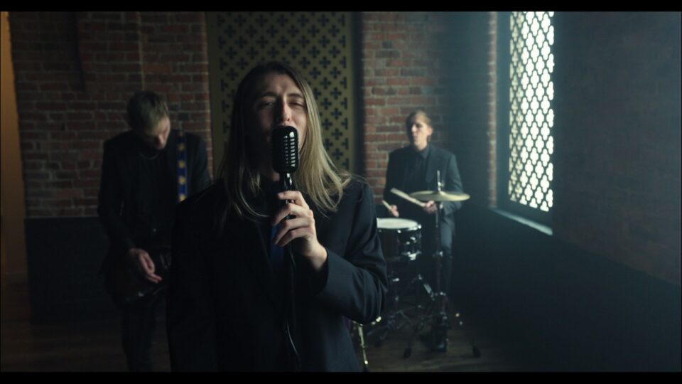 Arrows In Action – Cheekbones