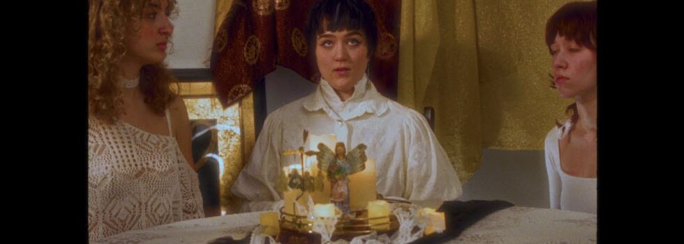 Elliot Lee – Alive, Not Well