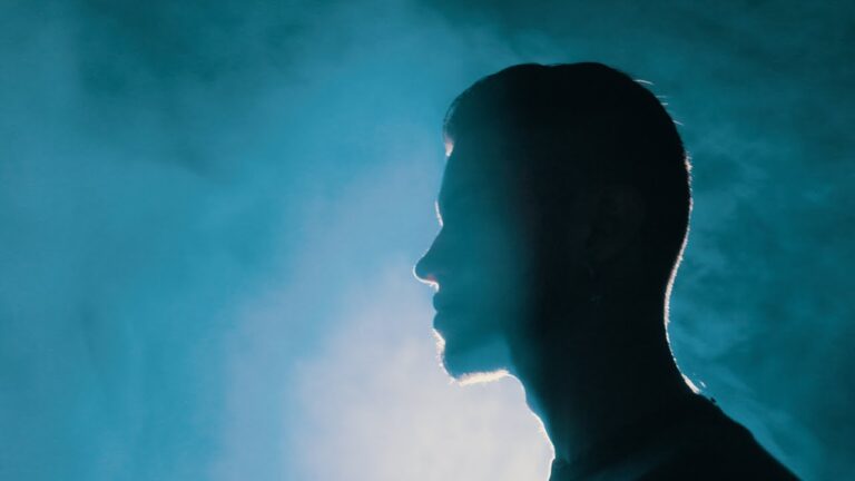 Kode – She Got Me Like music video