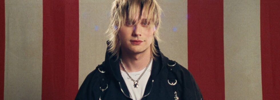 Michael Clifford – Cool