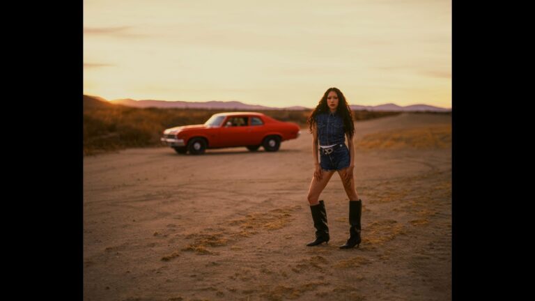 Clairo & SASAMI – In Love With a Memory music video