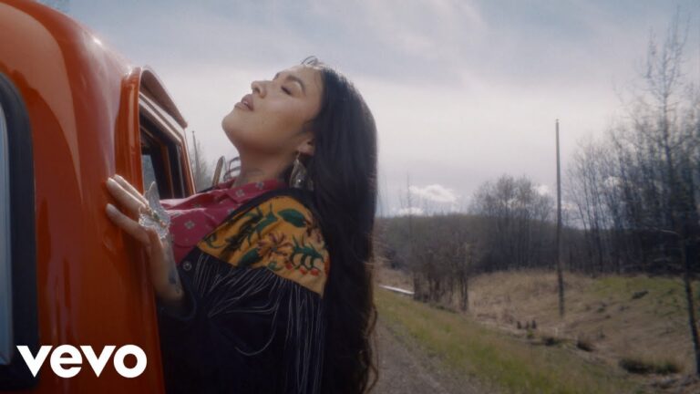 Tia Wood – Dirt Roads music video