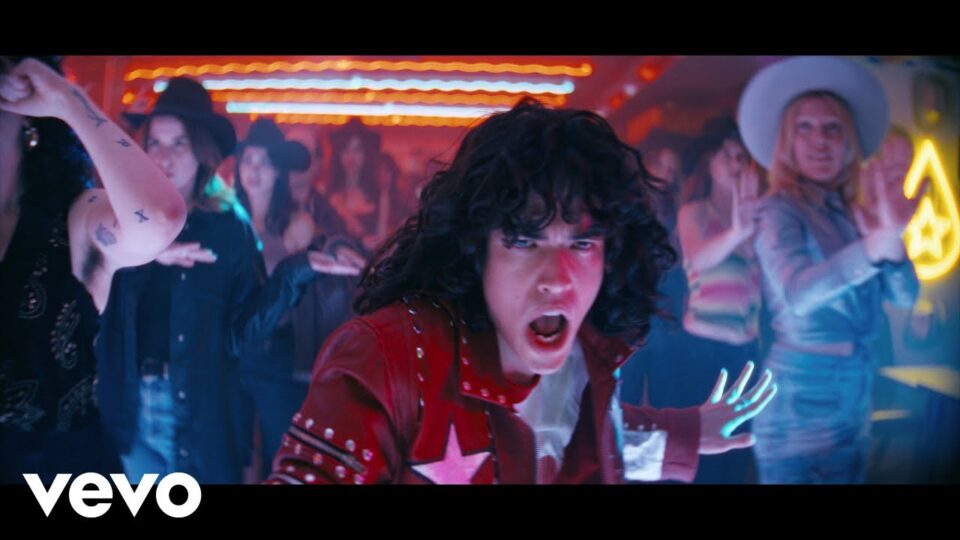 Conan Gray – Lonely Dancers