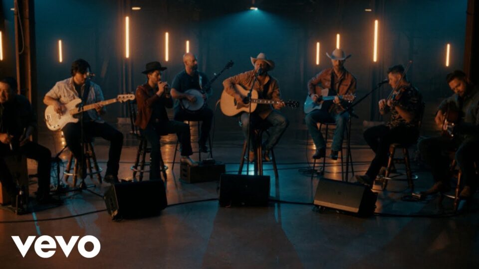 Josh Abbott Band – Barstool Boys (Hangar Sessions)