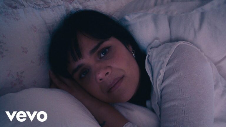Bat For Lashes – Letter To My Daughter music video