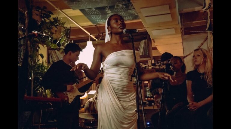 Amaka – Want You More (Live in Toronto) music video