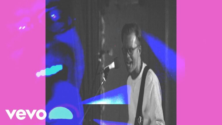 Tom Vek – Think About It music video