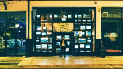 Yannis & The Yaw – Walk Through Fire ft. Tony Allen