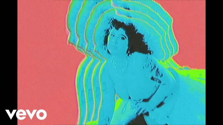 Remi Wolf – Toro music video