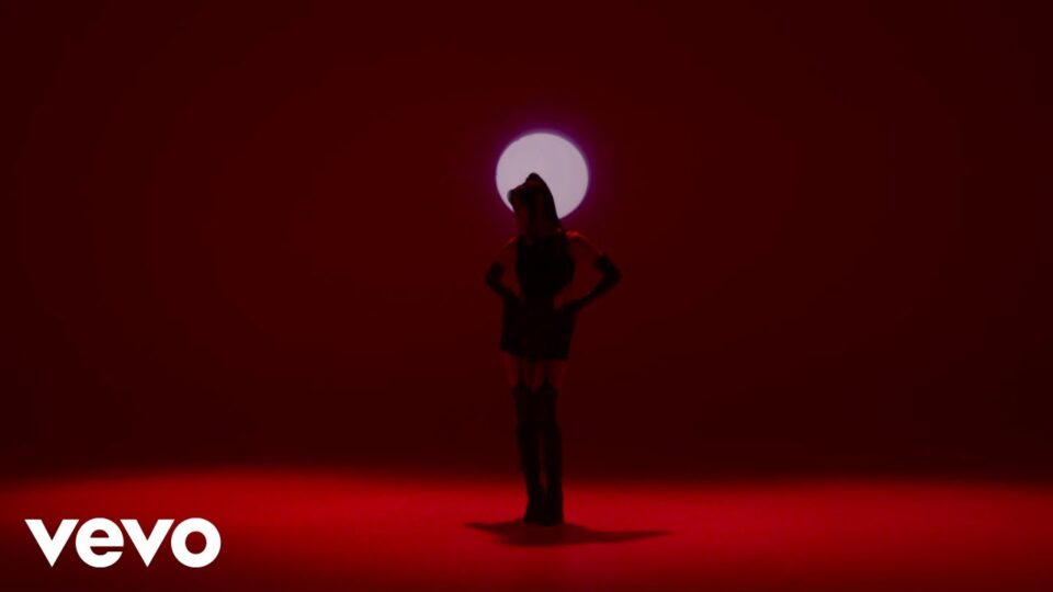 Emily Mei – Inside