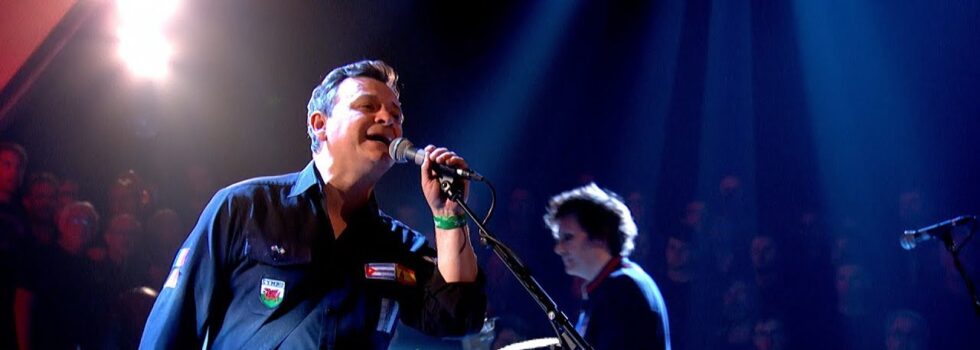 Manic Street Preachers – A Design for Life (Live)