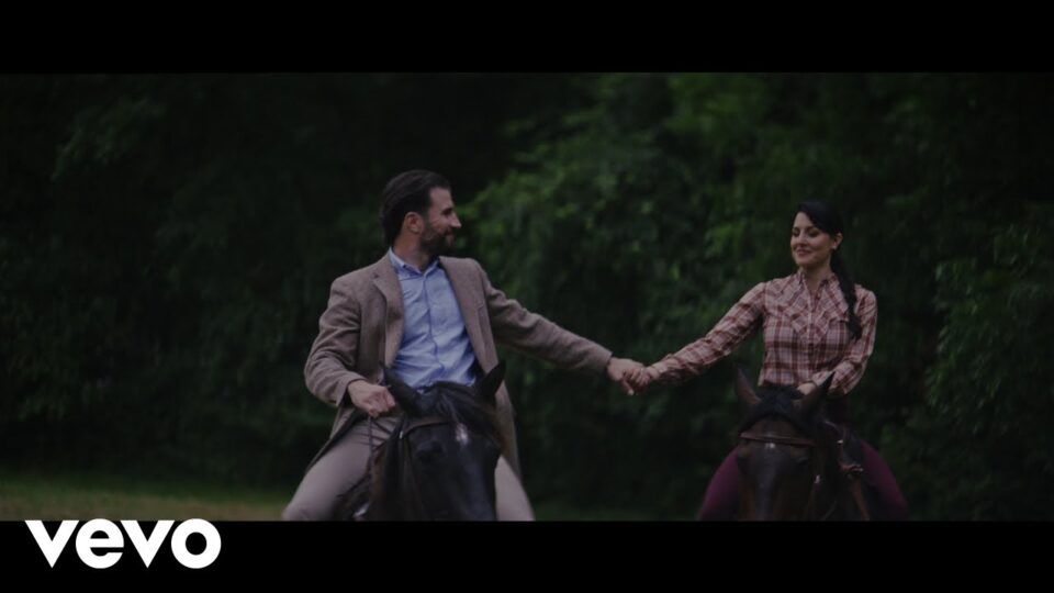 SAM HUNT – COUNTRY HOUSE