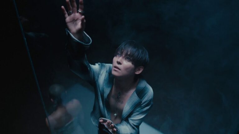 WooSung – 44 (Forget Forever) music video