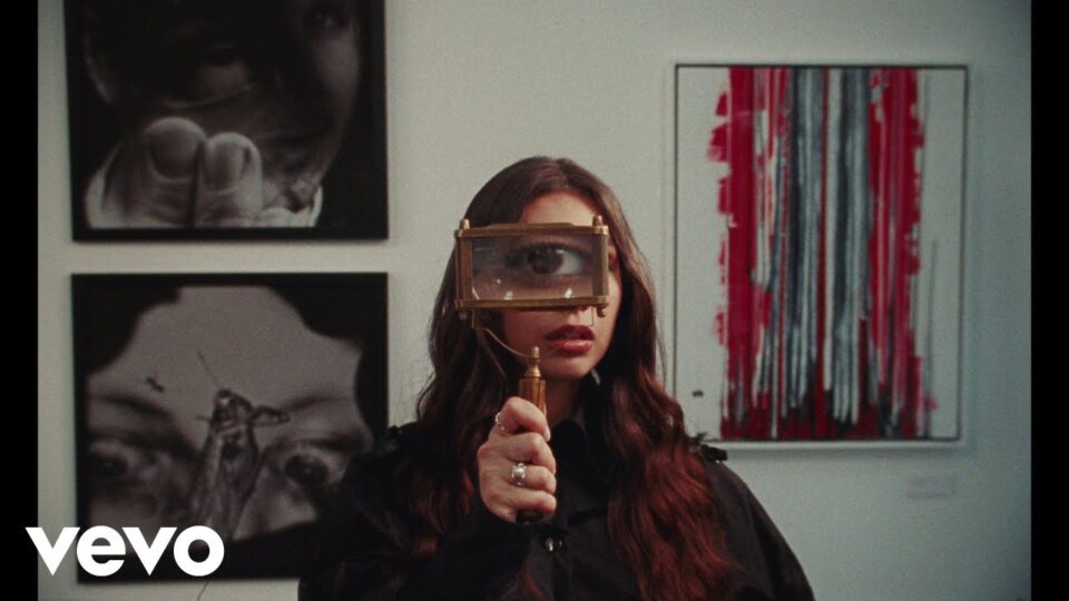 Alessia Cara – (Isn’t It) Obvious