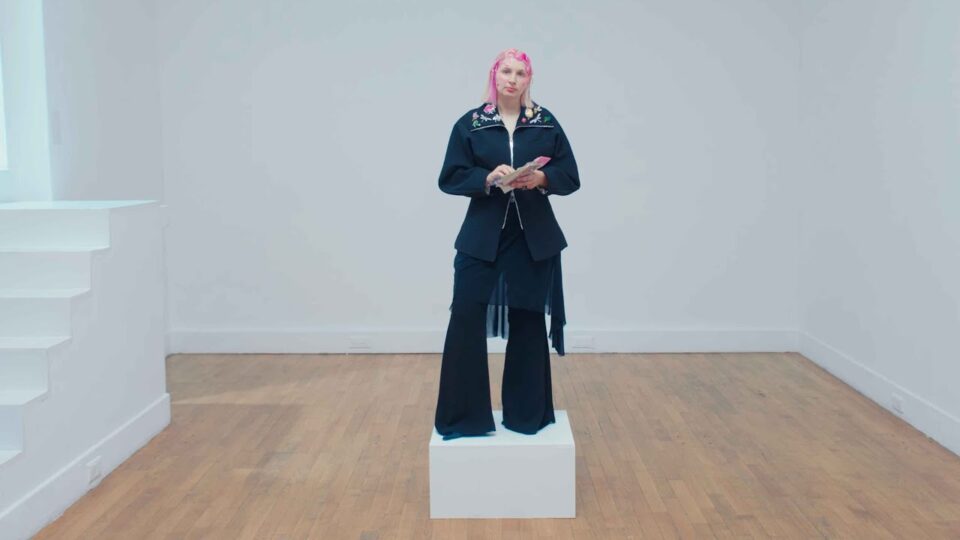 Alice on the Roof – Tyrannosaure