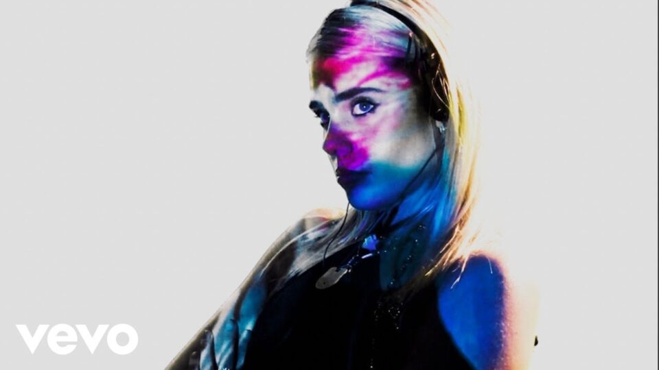 Alice Ruby – Cellophane