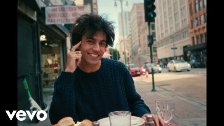 Aron! – Table for Two music video