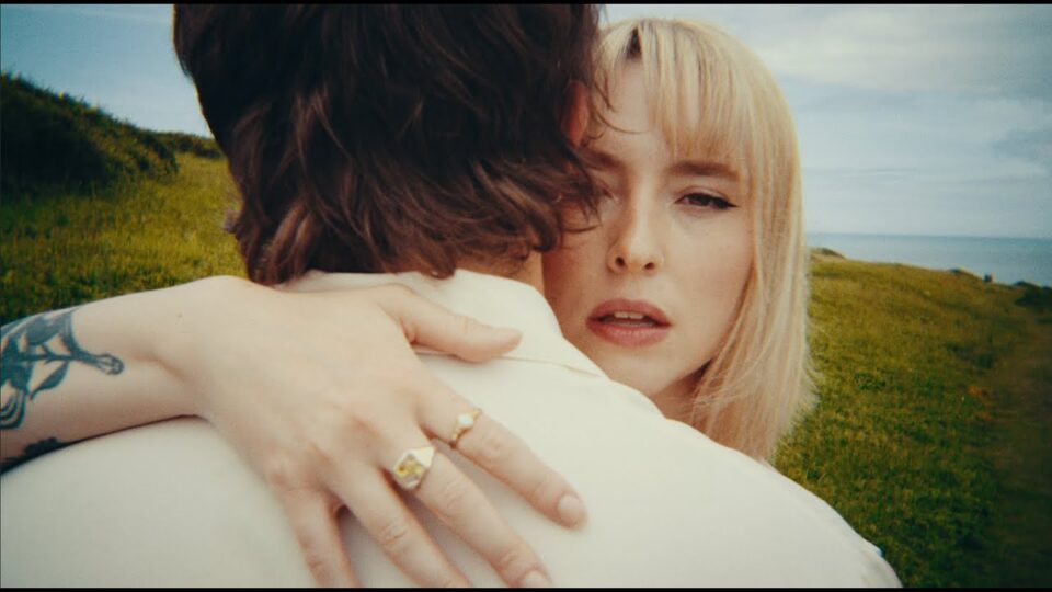 Bleach Lab – In Your Arms