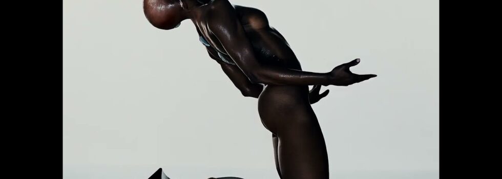 FKA twigs – Sticky