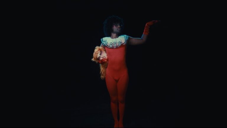 Haute & Freddy – Freaks music video