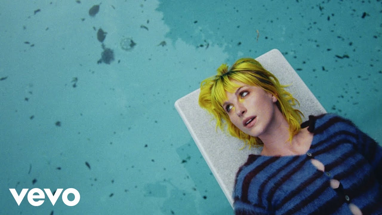 Hayley Williams – Glum