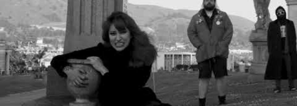 Cosmic Kitten – Hole in my Soul