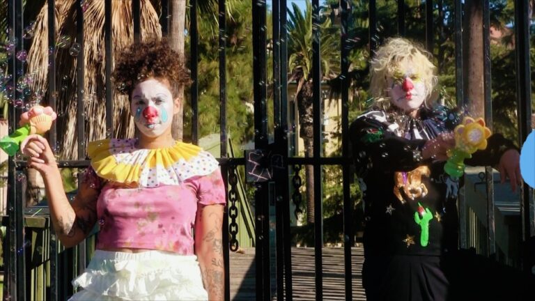 Indigo De Souza & Mothé – Serious music video