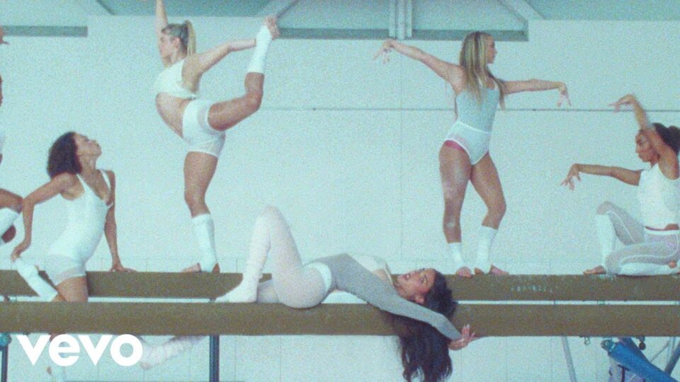 Madison Beer – yes baby